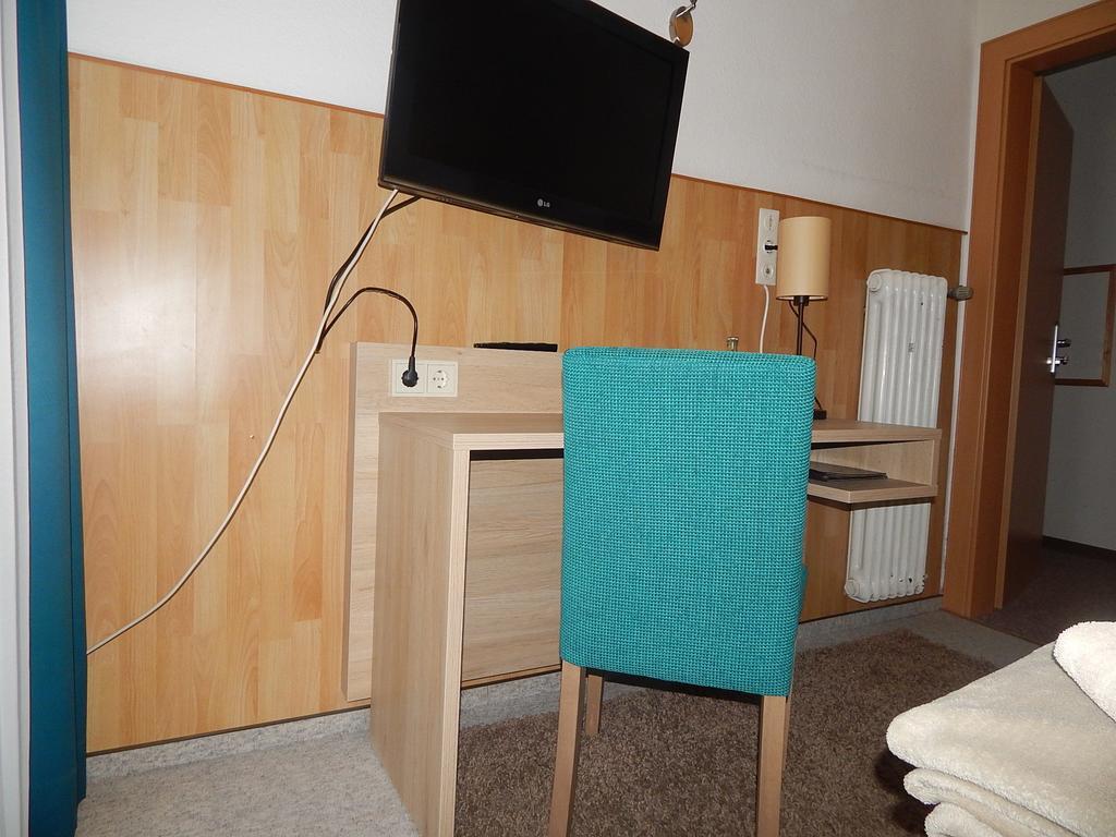 Hotel-Lindenhof Rauschenberg Room photo